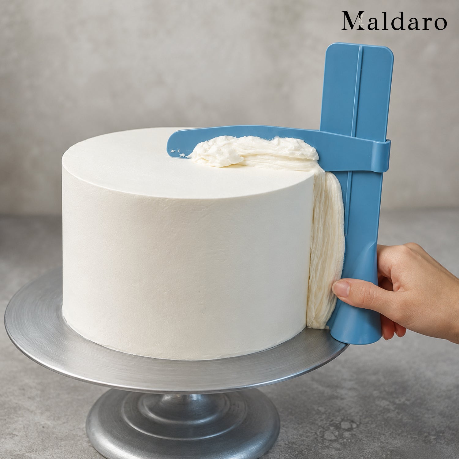 Cake Smoothing Tool — Food-Safe Plastic side angle showing dimensions