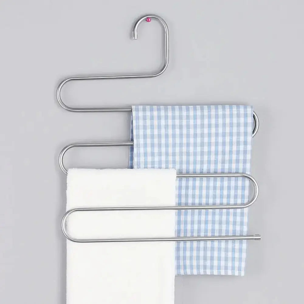 5-Layer Pants Hanger — Aluminium mounted in modern interior